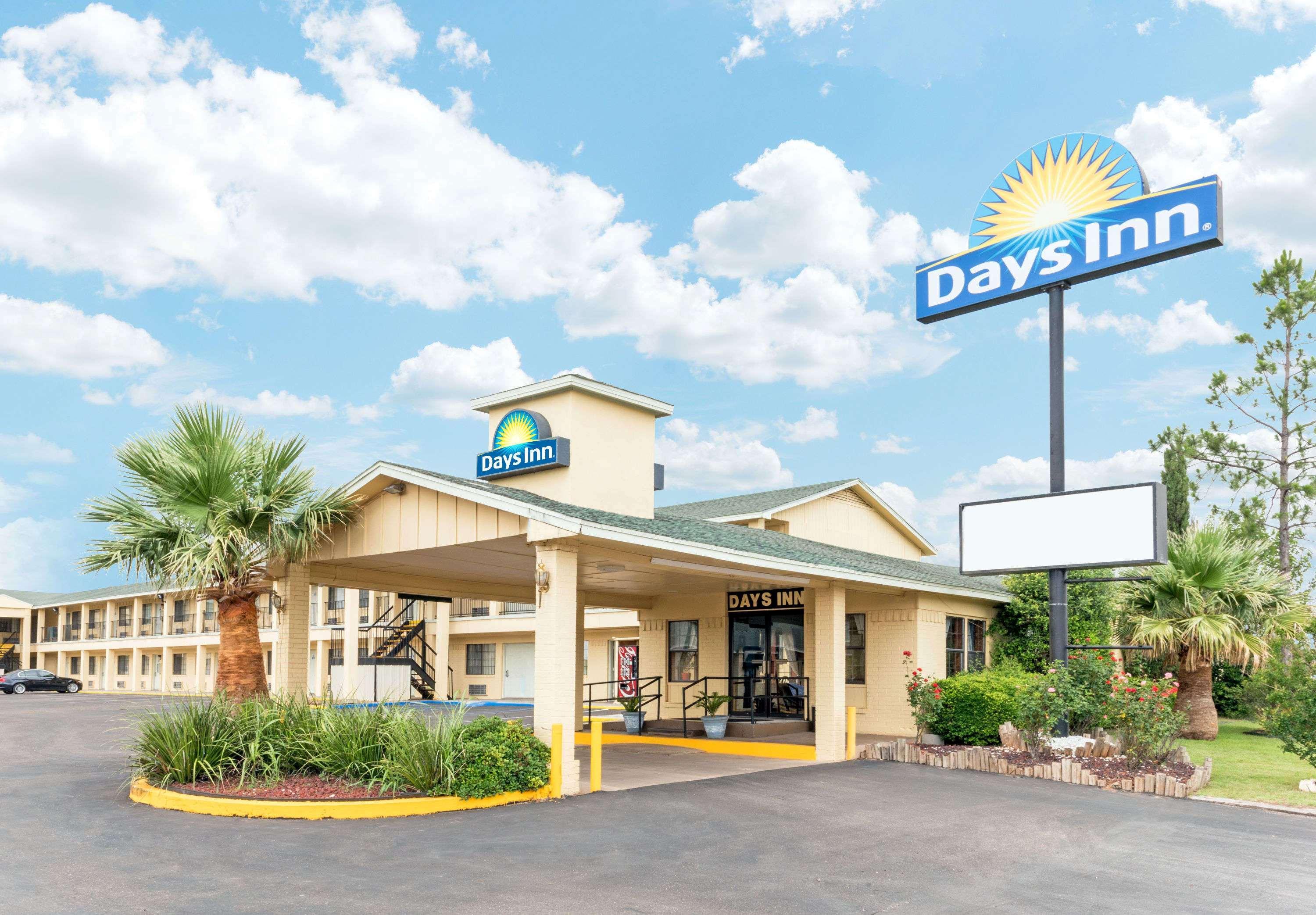 Days Inn By Wyndham Snyder Eksteriør bilde